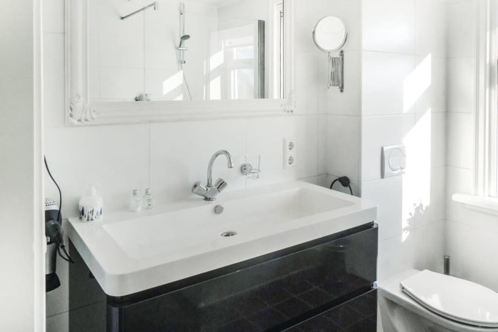 Logies De Hooiberg Apartment Lutjewinkel ภายนอก รูปภาพ